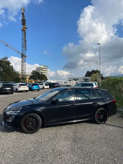 Skoda Octavia Combi RS 2.0 TSI 245 ch — Break sportif, full équipé, 70 000 km — rear view