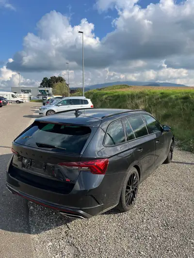 Skoda Octavia Combi RS 2.0 TSI 245 ch — Break sportif, full équipé, 70 000 km — dashboard