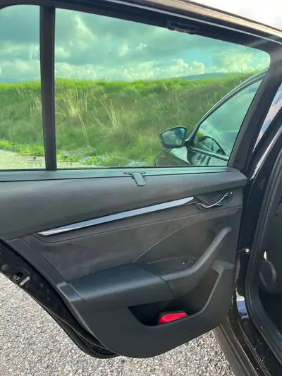Skoda Octavia Combi RS 2.0 TSI 245 ch — Break sportif, full équipé, 70 000 km — Thumbnail 11
