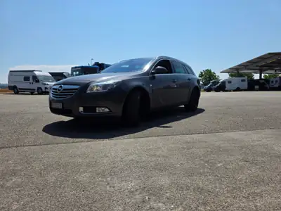 Opel Insignia Sports Tourer 2.0 Turbo 4WD — Break premium 220 ch, traction intégrale — Außenansicht
