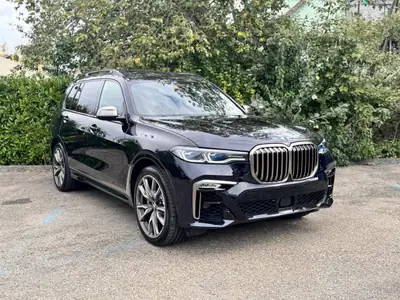 BMW X7 xDrive M50i — SUV 7 places premium, 530 ch et 64 200 km seulement — exterior view