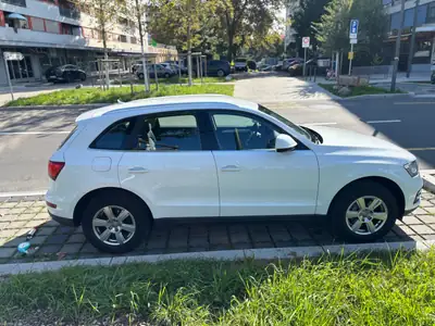 Audi Q5 2.0 TDI quattro S-tronic — SUV premium diesel, 147 000 km, traction intégrale — interni