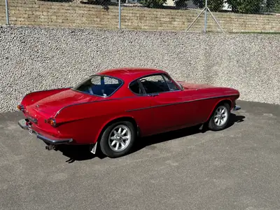 Volvo P1800S 1969 — Coupé de légende avec moteur 2L d'origine, véhicule vétéran — fianco