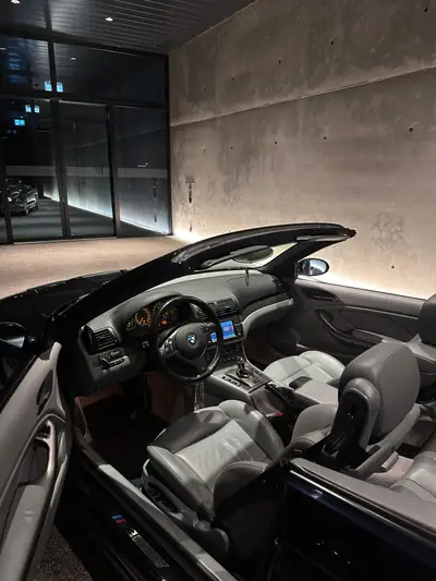 BMW M3 Cabriolet 2002 — Performance rétro et sensation de conduite pure — dettaglio