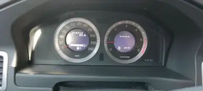 Volvo V70 D5 AWD Kinetic — Break robuste, traction intégrale, moteur diesel performant — Miniatur 15