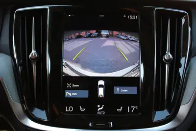 Volvo V60 T6 eAWD Twin Engine — Hybride rechargeable 341 ch, 101'490 km, entretien Volvo — Miniature 15