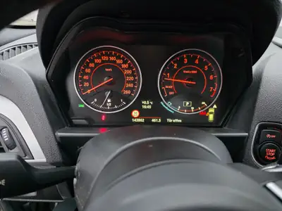 BMW M135i xDrive — Berline sportive 320 ch, équipement M Performance premium — Thumbnail 9