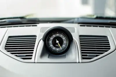 Porsche 911 Carrera GT3 PDK Touring 2026 — Performance brute et élégance verte — Thumbnail 20