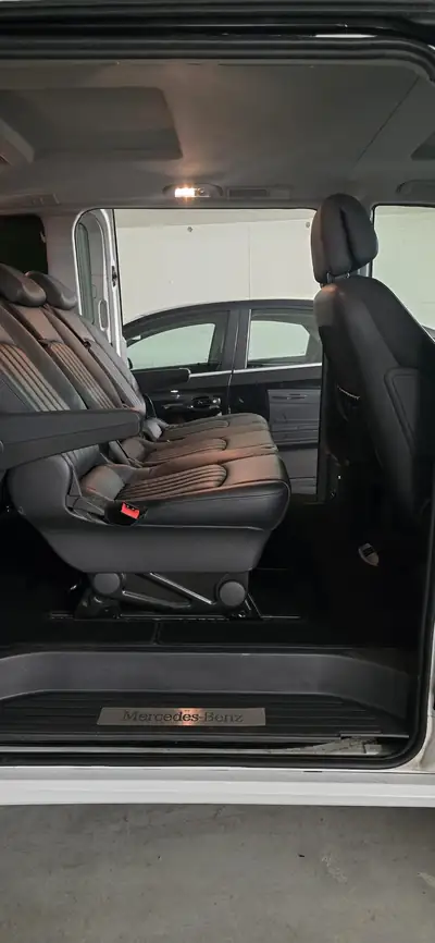 Mercedes-Benz Viano 3.0 CDI — Monospace 8 places, diesel performant et spacieux — Detail