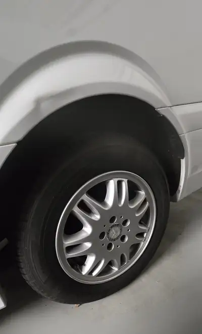 Mercedes-Benz Viano 3.0 CDI — Monospace 8 places, diesel performant et spacieux — Miniatur 7