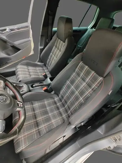 VW Golf 2.0 TSI GTI — Sportive performante, 211 ch et boîte manuelle — Miniatura 7