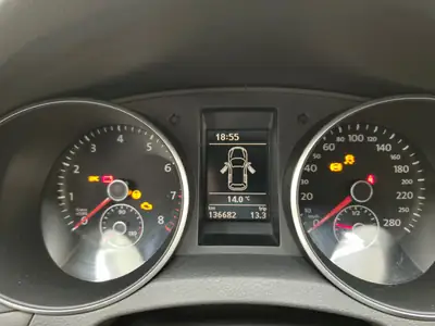VW Golf 2.0 TSI GTI — Sportive performante, 211 ch et boîte manuelle — Miniatura 8