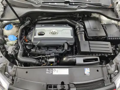 VW Golf 2.0 TSI GTI — Sportive performante, 211 ch et boîte manuelle — Miniatura 11