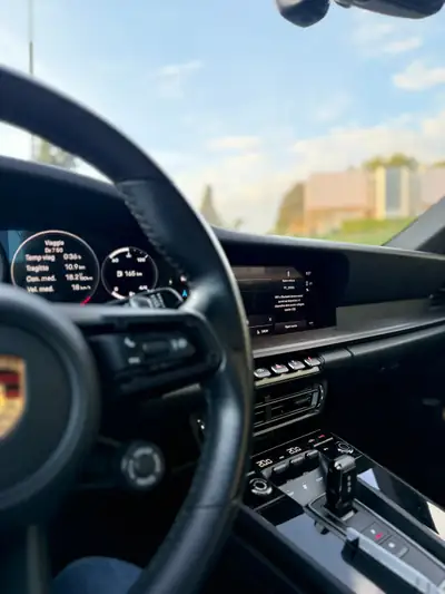 Porsche 911 Carrera 4 GTS Cabriolet — Roadster sportif 480 ch, 22'000 km seulement — Miniatur 8