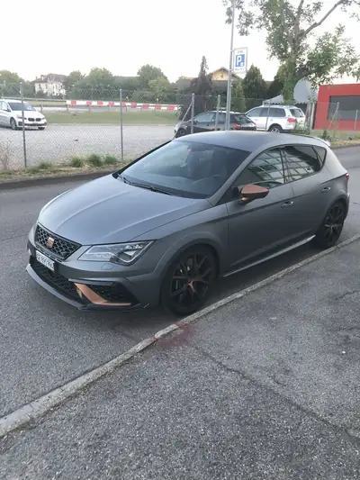 SEAT Leon 2.0 TSI Cupra 300 DSG — Sportive affûtée, quasi neuve avec 19'800 km — arrière