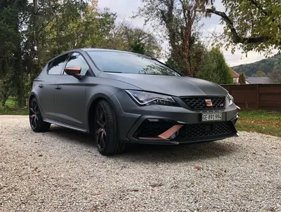 SEAT Leon 2.0 TSI Cupra 300 DSG — Sportive affûtée, quasi neuve avec 19'800 km — intérieur