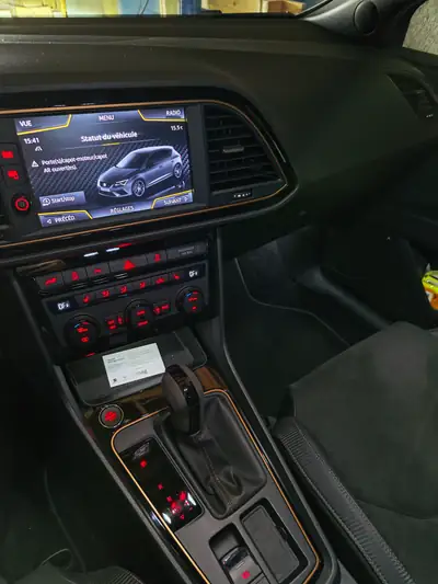 SEAT Leon 2.0 TSI Cupra 300 DSG — Sportive affûtée, quasi neuve avec 19'800 km — Miniature 8