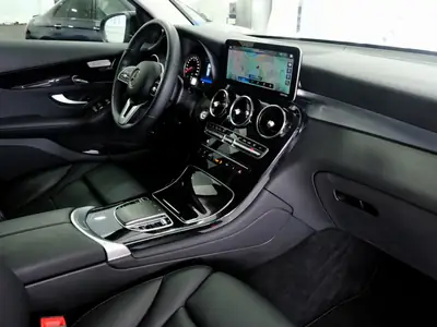 Mercedes-Benz GLC 200 4Matic — SUV premium Allemand, 9'900 km, traction intégrale — Thumbnail 8