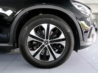 Mercedes-Benz GLC 200 4Matic — SUV premium Allemand, 9'900 km, traction intégrale — Thumbnail 9
