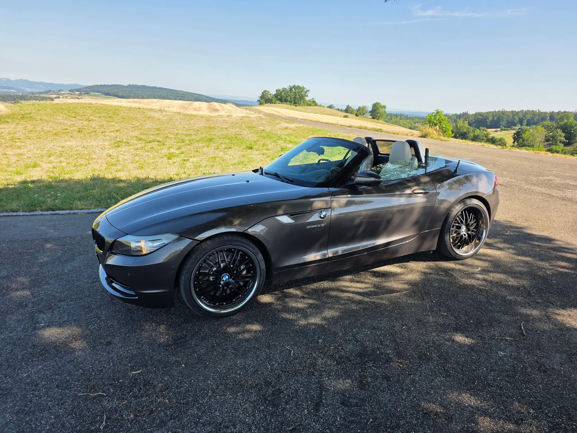 BMW Z4 sDrive35i — Roadster sportif 2009, 306 ch et transmission manuelle — Außenansicht