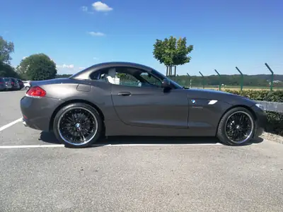 BMW Z4 sDrive35i — Roadster sportif 2009, 306 ch et transmission manuelle — Armaturenbrett