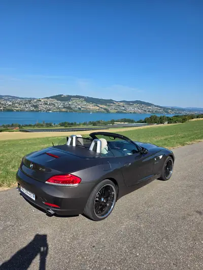BMW Z4 sDrive35i — Roadster sportif 2009, 306 ch et transmission manuelle — Miniatur 10