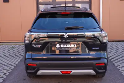 Suzuki S-Cross 1.4 Hybrid 4WD — SUV compact performant, toit ouvrant et caméra 360° — Miniature 7