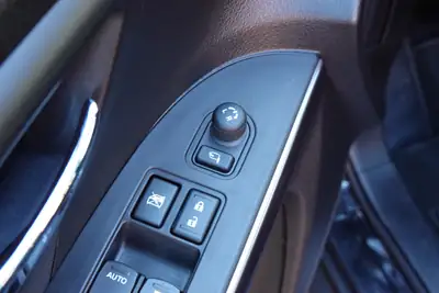 Suzuki S-Cross 1.4 Hybrid 4WD — SUV compact performant, toit ouvrant et caméra 360° — Miniature 13