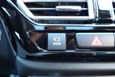 Suzuki S-Cross 1.4 Hybrid 4WD — SUV compact performant, toit ouvrant et caméra 360° — Miniature 16