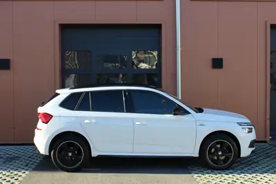 Skoda Kamiq 1.5 TSI Monte Carlo — SUV compact dynamique, toit panoramique, 123 000 km — tableau de bord