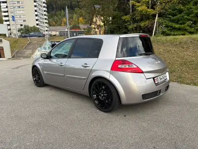 Renault Mégane 2.0 16V Turbo Sport — 225 ch, dynamique et abordable — dettaglio