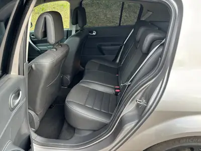 Renault Mégane 2.0 16V Turbo Sport — 225 ch, dynamique et abordable — Miniatura 12