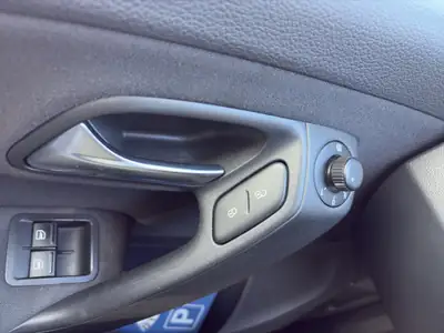 VW Polo 1.2 TSI Comfortline DSG — Citadine fiable, boîte auto, 127'000 km — Miniatura 15
