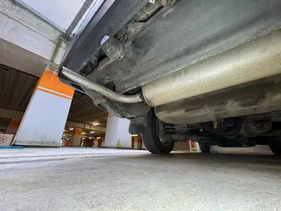 Volvo 240 2.3 GLT — Break emblématique, état impeccable et attelage — Miniatura 10