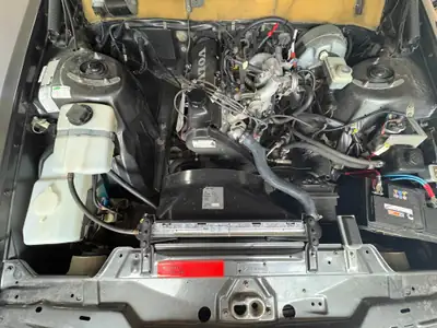 Volvo 240 2.3 GLT — Break emblématique, état impeccable et attelage — Miniatura 12
