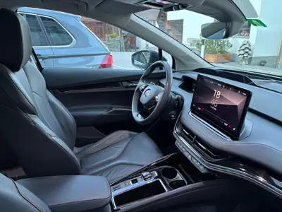 Skoda Enyaq iV 80x — SUV électrique performant, 47'600 km seulement — Heckansicht
