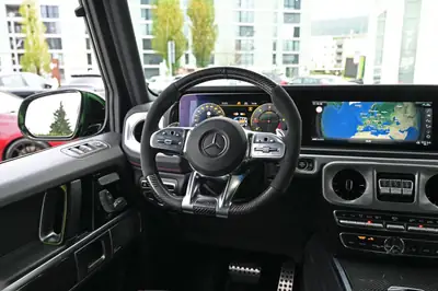 Mercedes-Benz G 400 d AMG Line — SUV légendaire en Green Hell Magno, 64'000 km — Thumbnail 17
