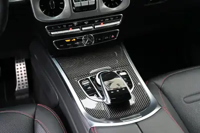 Mercedes-Benz G 400 d AMG Line — SUV légendaire en Green Hell Magno, 64'000 km — Thumbnail 19