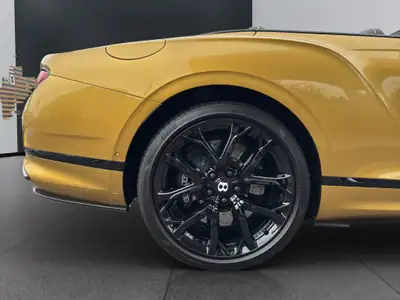 Bentley Continental GTC Cabriolet W12 Speed — Luxe décapotable, 659 ch et 5610 km seulement — Thumbnail 23