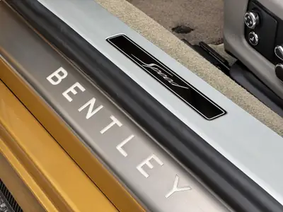 Bentley Continental GTC Cabriolet W12 Speed — Luxe décapotable, 659 ch et 5610 km seulement — Thumbnail 27