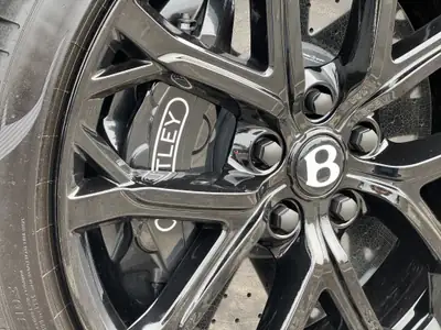 Bentley Continental GTC Cabriolet W12 Speed — Luxe décapotable, 659 ch et 5610 km seulement — Thumbnail 26