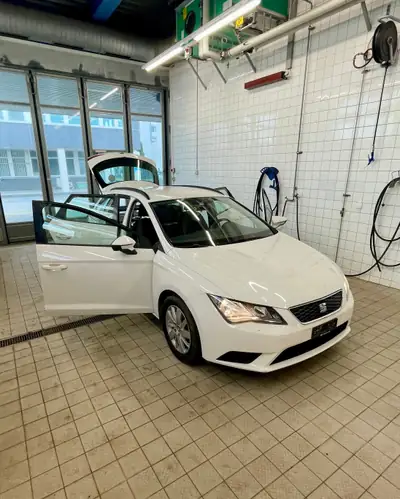 SEAT Leon ST 1.4 TGI Style DSG — Monospace écologique, bi-carburant gaz-essence — arrière