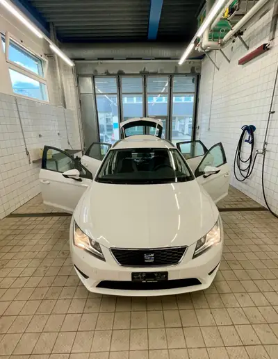 SEAT Leon ST 1.4 TGI Style DSG — Monospace écologique, bi-carburant gaz-essence — intérieur