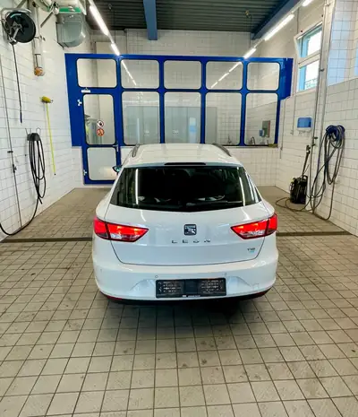 SEAT Leon ST 1.4 TGI Style DSG — Monospace écologique, bi-carburant gaz-essence — Miniature 7