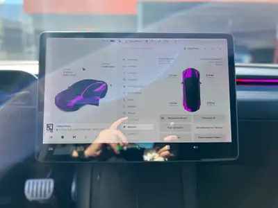 Tesla Model 3 Performance Dual Motor AWD — Berline électrique sportive, 35'990 km seulement — Miniatur 10