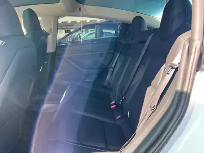 Tesla Model 3 Performance Dual Motor AWD — Berline électrique sportive, 35'990 km seulement — Miniatur 17