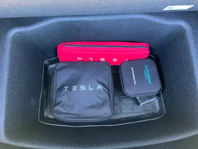 Tesla Model 3 Performance Dual Motor AWD — Berline électrique sportive, 35'990 km seulement — Miniatur 19
