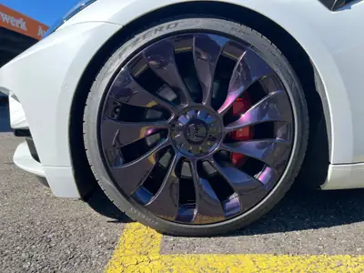 Tesla Model 3 Performance Dual Motor AWD — Berline électrique sportive, 35'990 km seulement — Miniatur 24