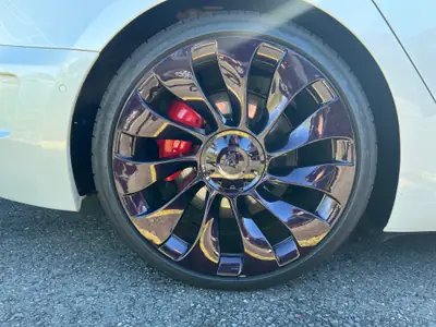 Tesla Model 3 Performance Dual Motor AWD — Berline électrique sportive, 35'990 km seulement — Miniatur 27