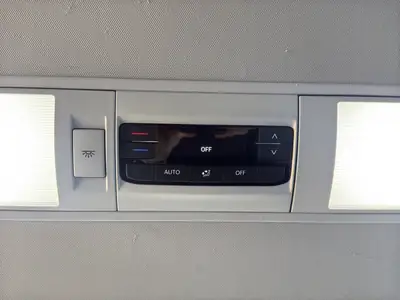 VW T6.1 2.0 TDI 4Motion — Van polyvalent 9 places, 4×4 robuste et équipé — Thumbnail 22